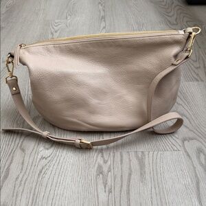 Quince Taupe Italian Leather Crossbody Bag 👜✨💕